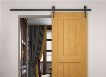 What are the characteristics the sliding bedroom door?